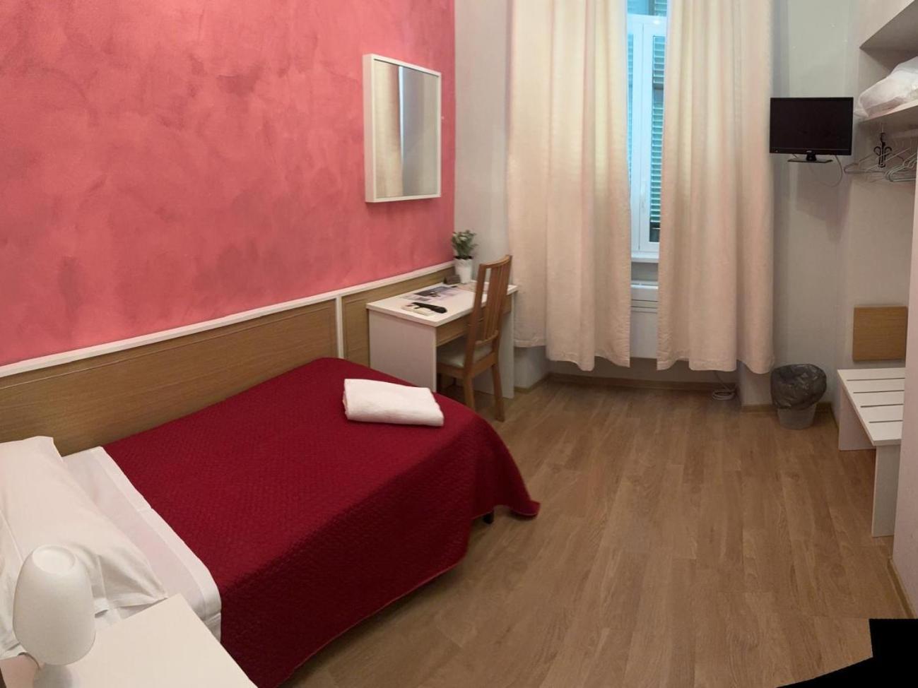 Trani B&T Rooms روما الغرفة الصورة