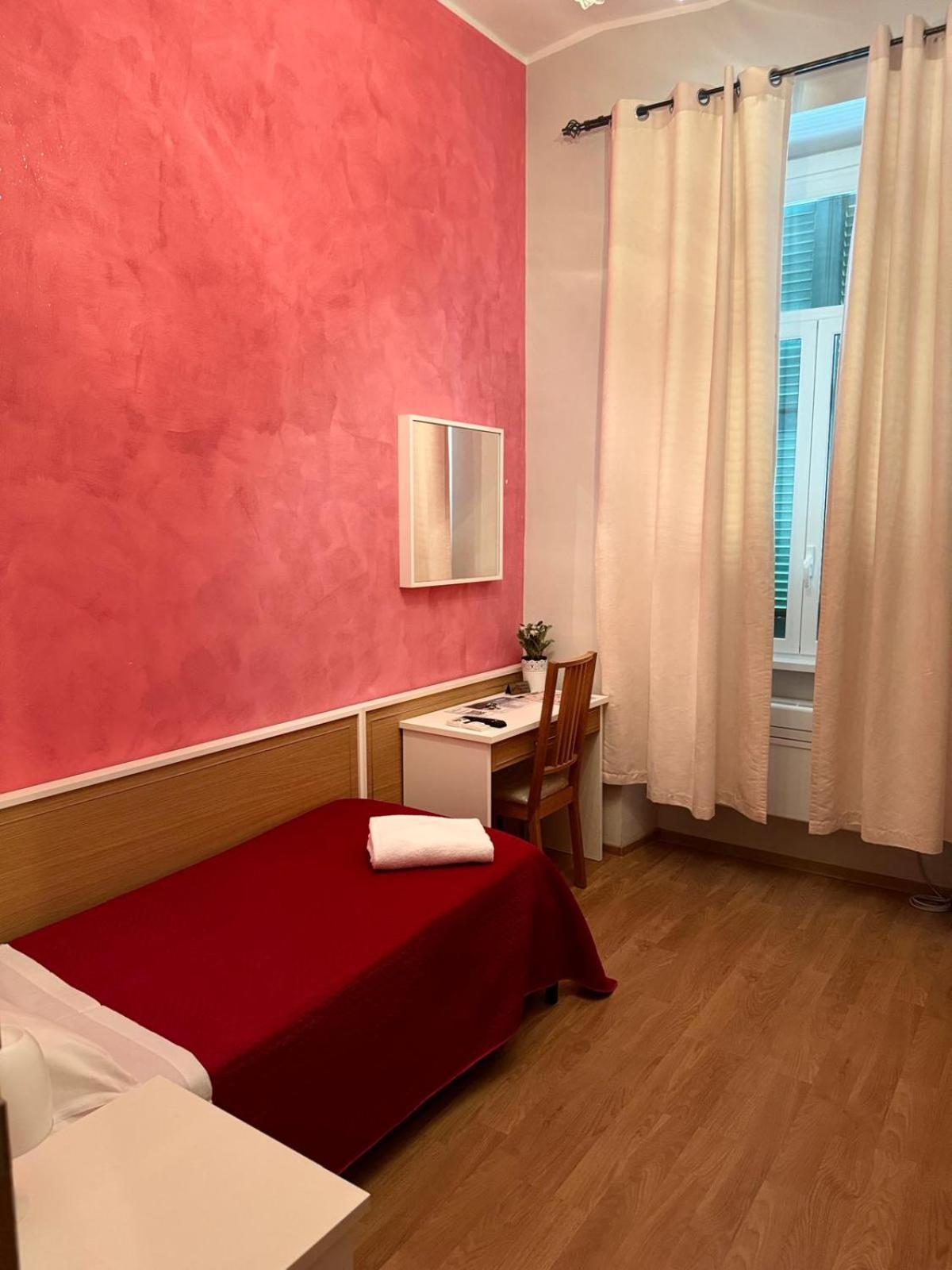 Trani B&T Rooms روما المظهر الخارجي الصورة