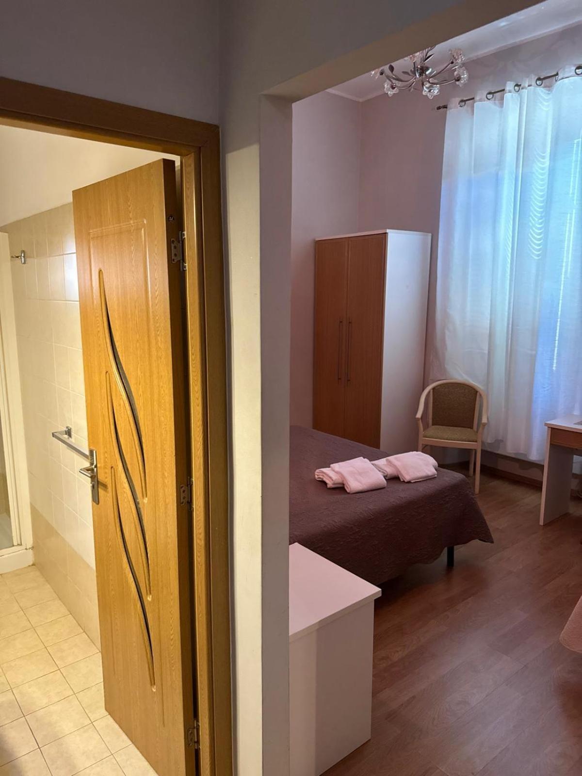 Trani B&T Rooms روما الغرفة الصورة