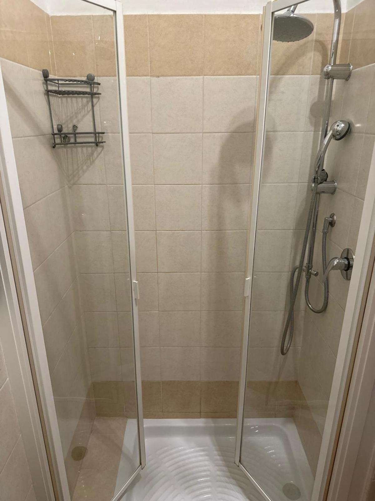 Trani B&T Rooms روما المظهر الخارجي الصورة