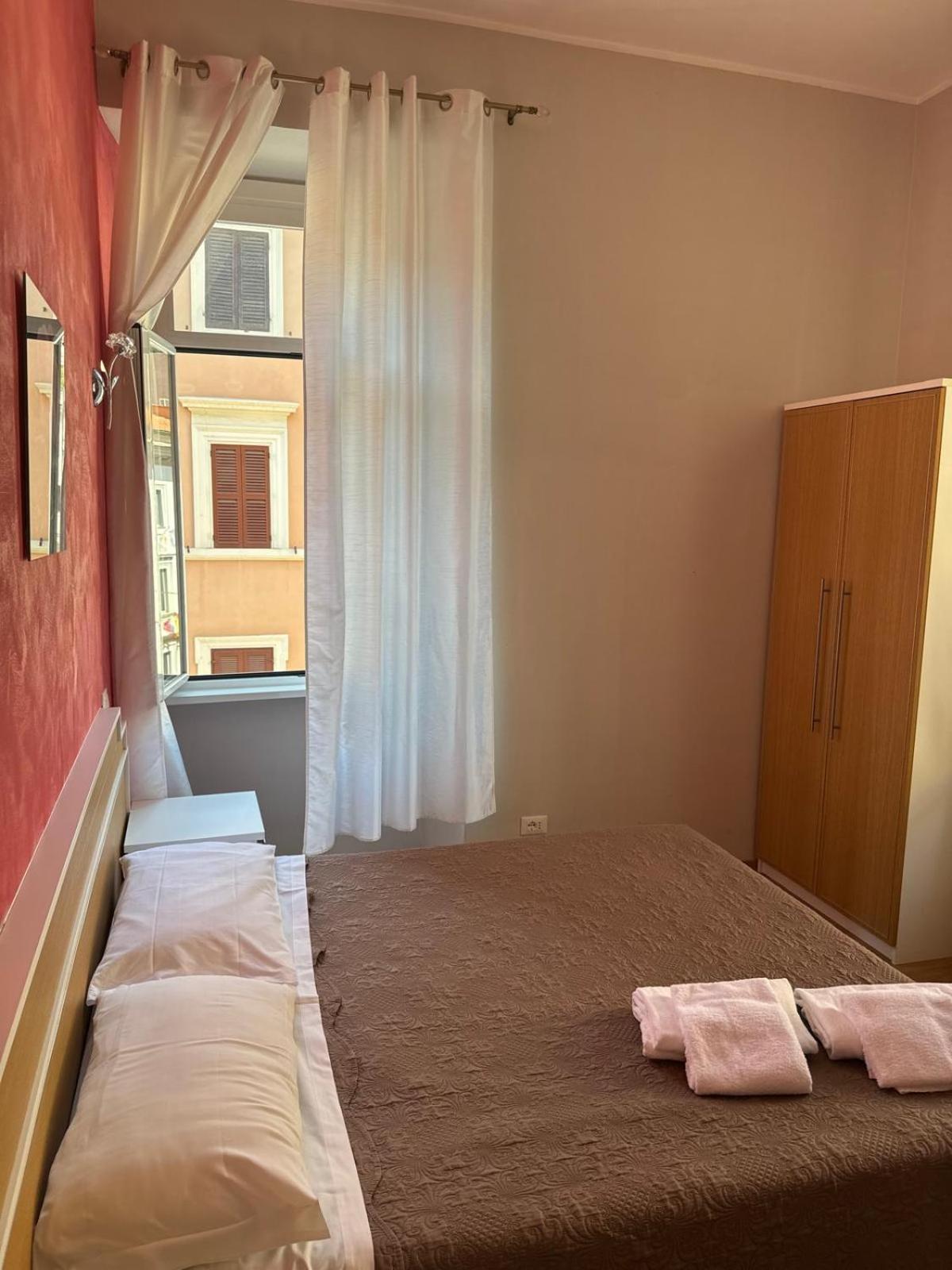Trani B&T Rooms روما المظهر الخارجي الصورة