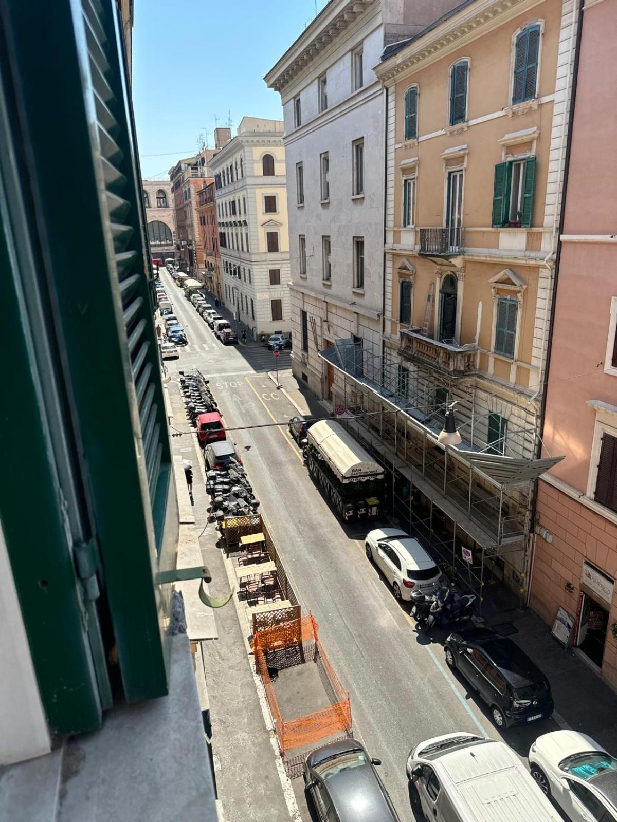 Trani B&T Rooms روما المظهر الخارجي الصورة