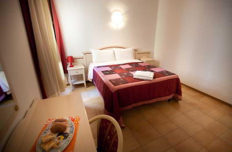 Trani B&T Rooms روما المظهر الخارجي الصورة